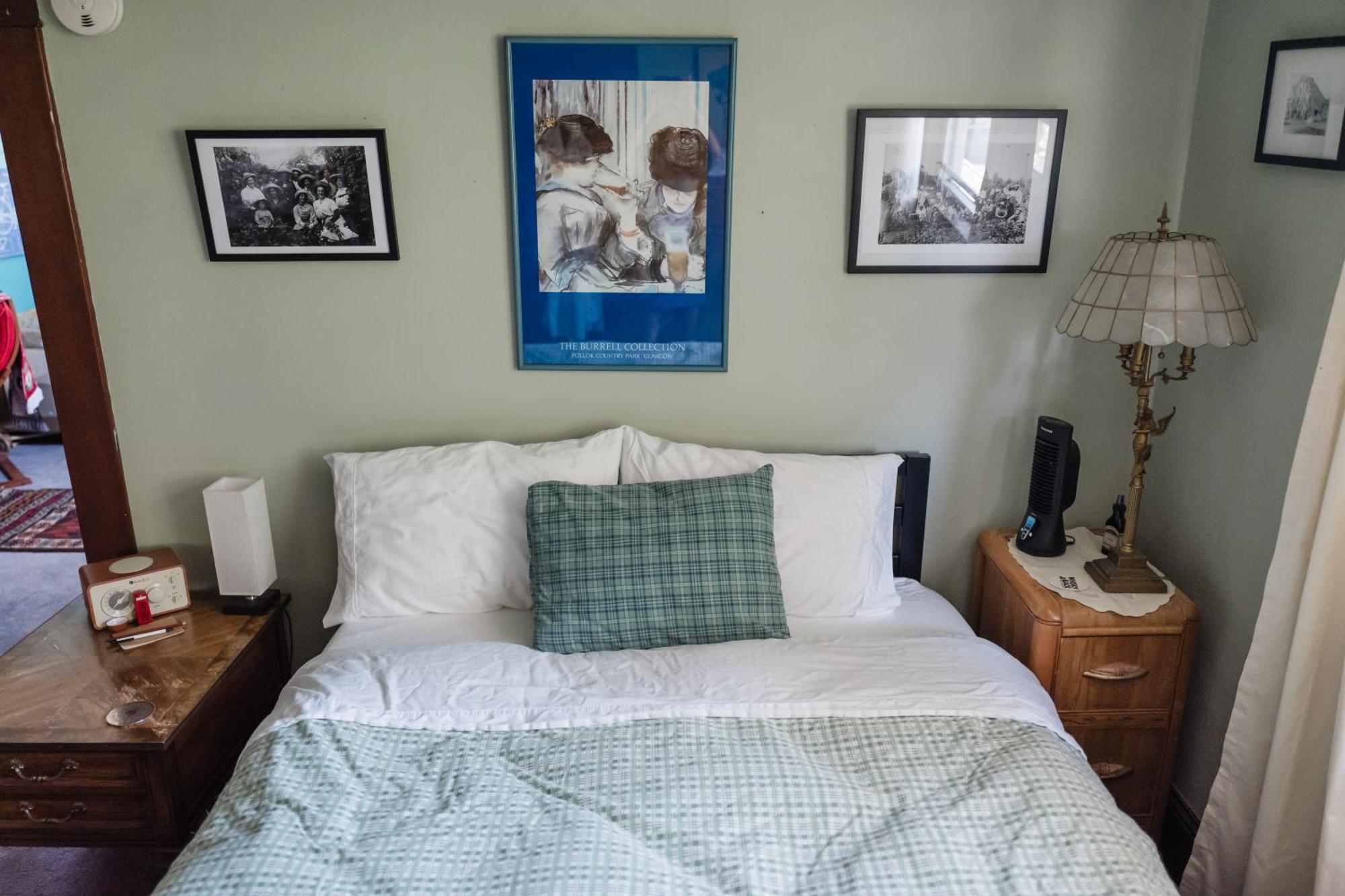 Southeast Portland Comfy & Eclectic Craftsman Home 외부 사진