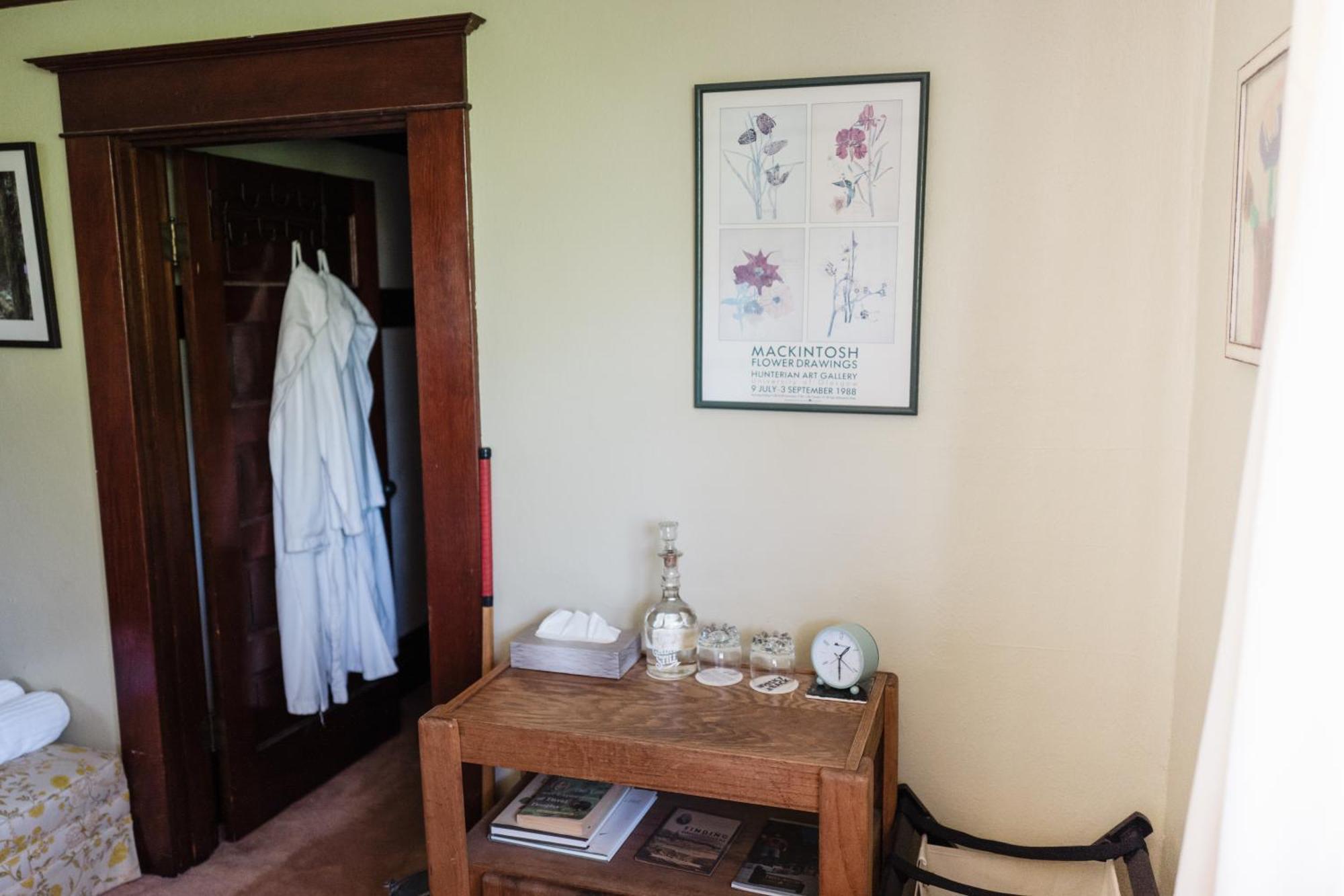 Southeast Portland Comfy & Eclectic Craftsman Home 외부 사진