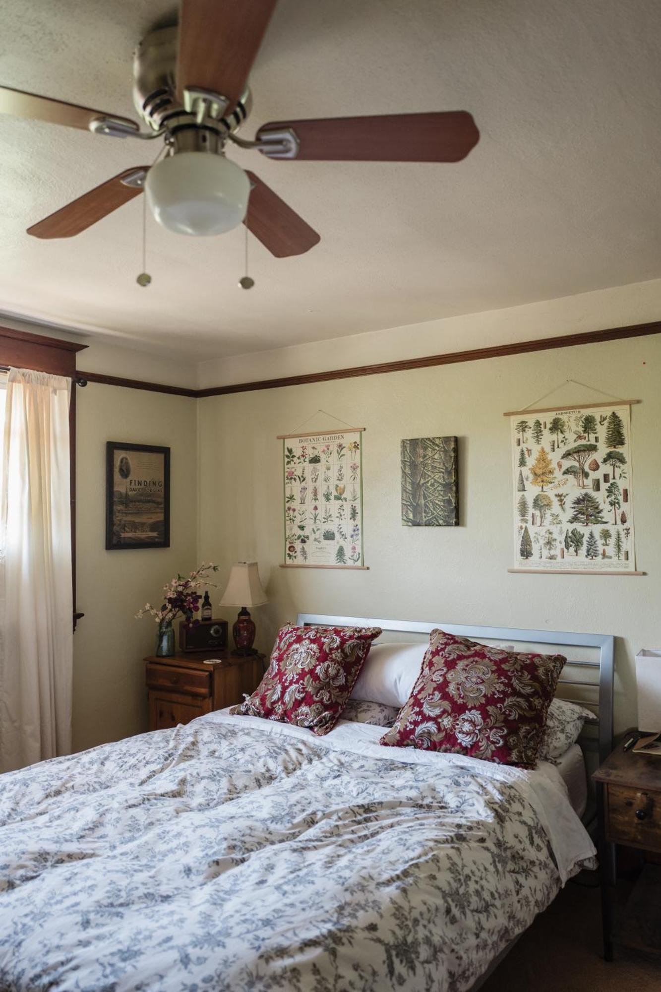 Southeast Portland Comfy & Eclectic Craftsman Home 외부 사진