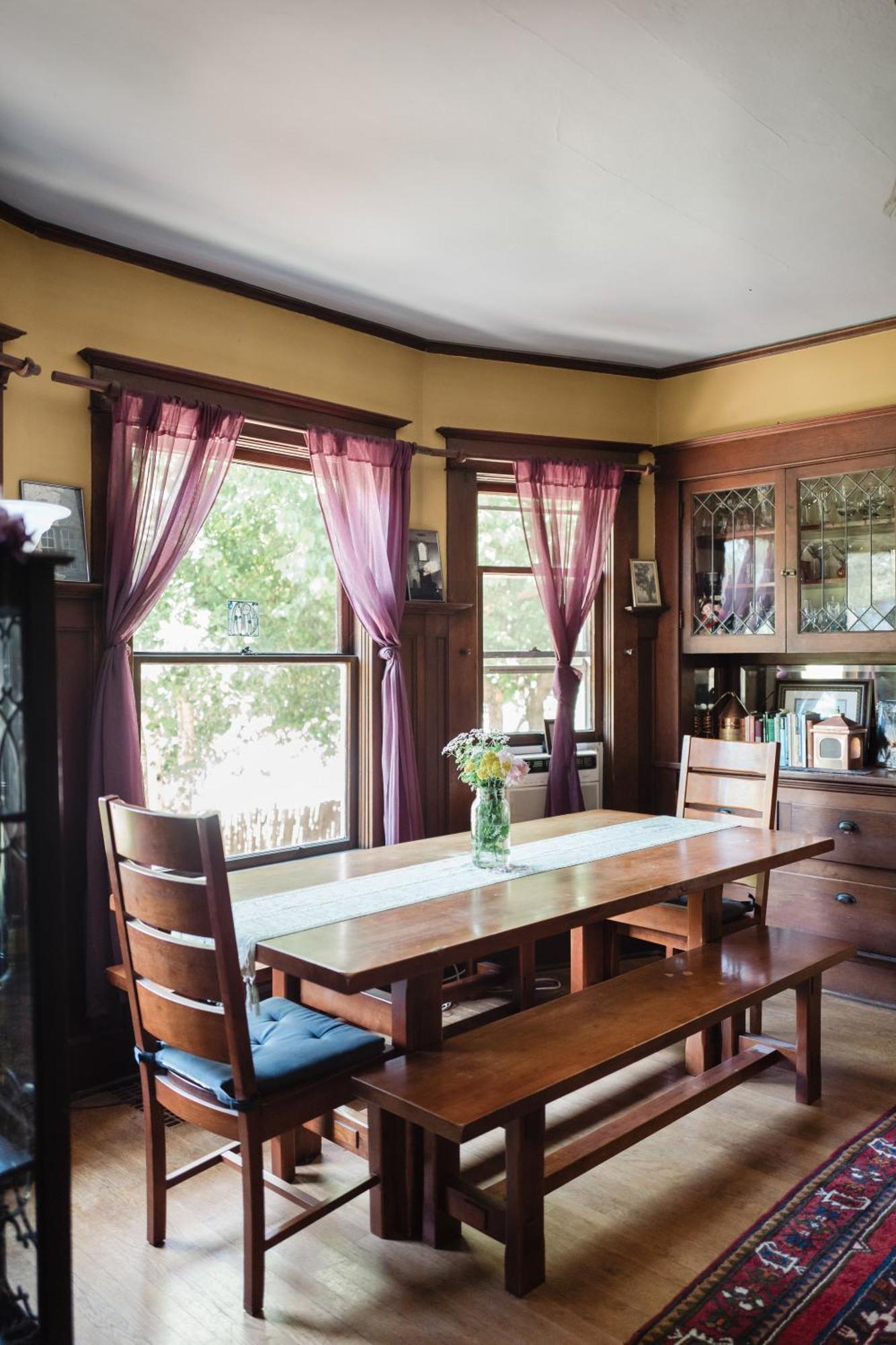 Southeast Portland Comfy & Eclectic Craftsman Home 외부 사진